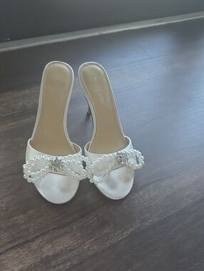 MACH & MACH Ivory Satin Slide Mules with Pearl & Crystal Trim Size 37